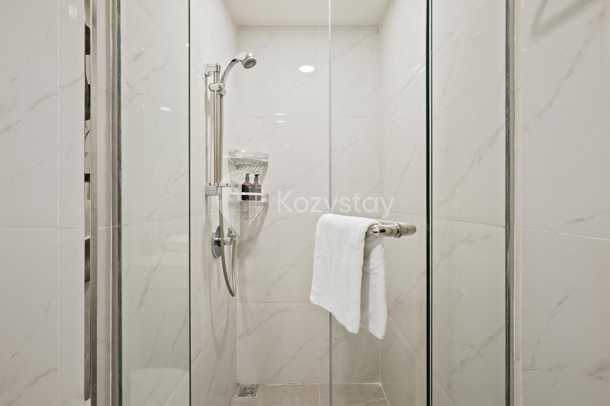 Brillo By Kozystay - Senayan Apartment Jakarta